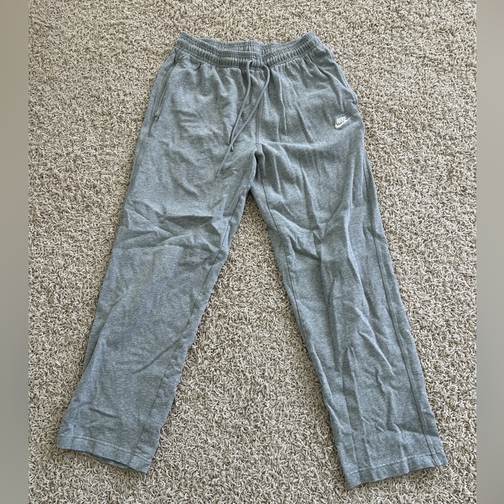 Nike Boys Medium Gray Sweatpants